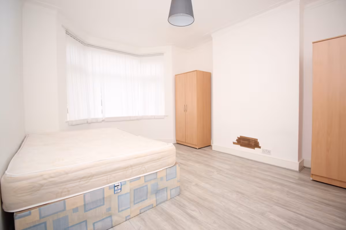 Sussex Road , Harrow, HA1 4LU