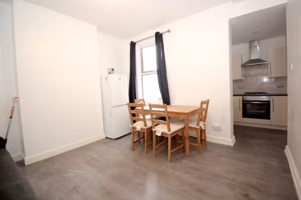 Massons Avenue, Harrow, Middlesex, HA3 5AN