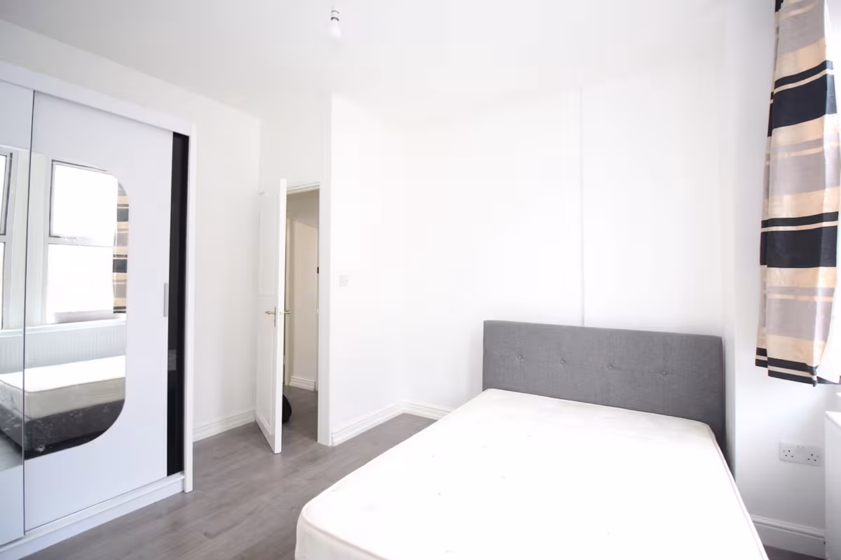 Massons Avenue, Harrow, Middlesex, HA3 5AN