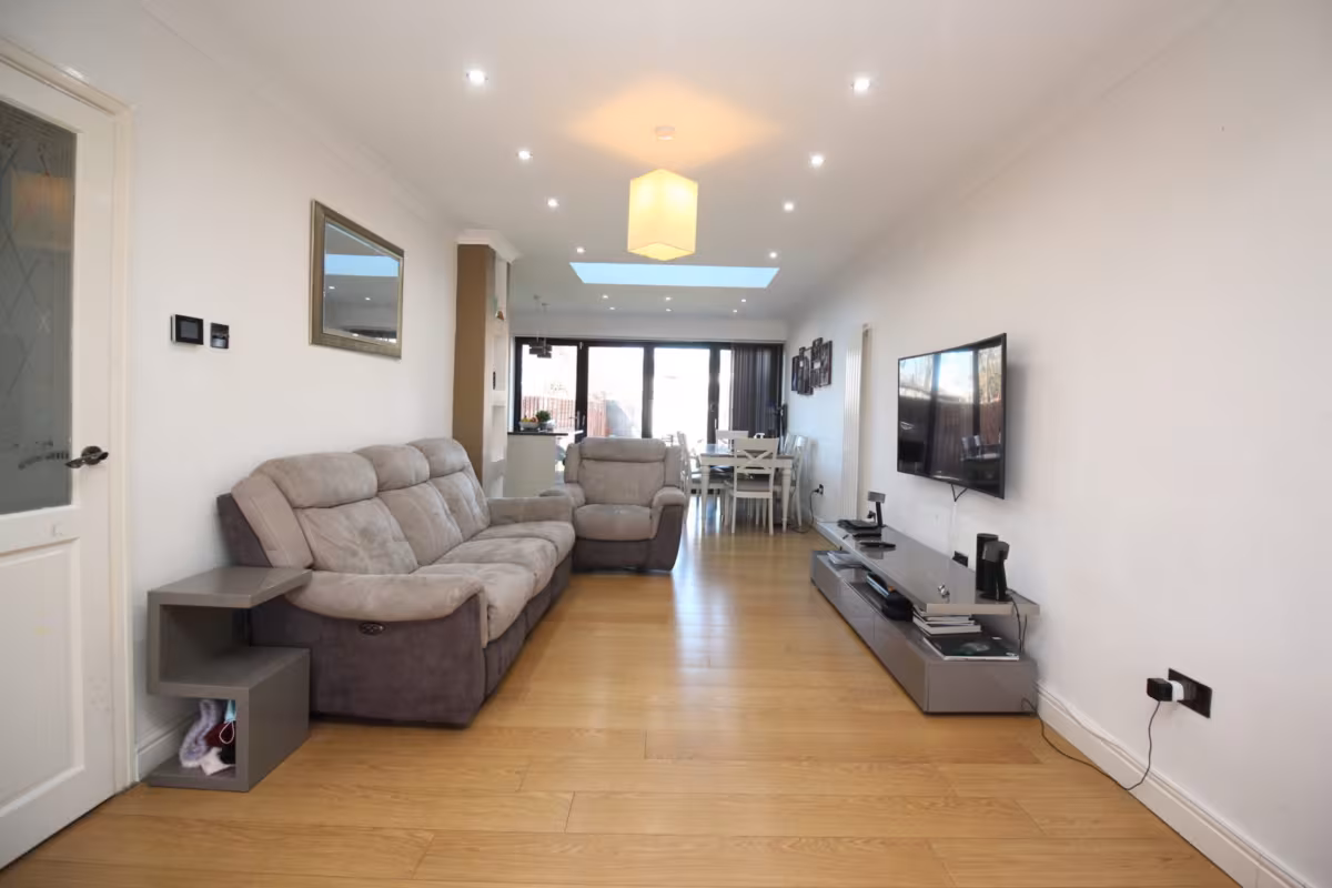 Kings road, Rayners Lane, Middlesex, HA2 9LQ