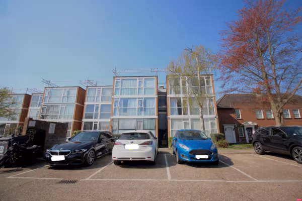 Fryent Close, Kingsbury, London, NW9 9SD