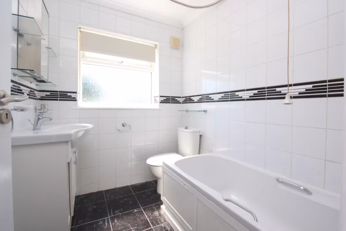 Queens Court, Kenton Lane, Harrow, HA3 8RL