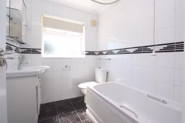 Queens Court, Kenton Lane, Harrow, HA3 8RL