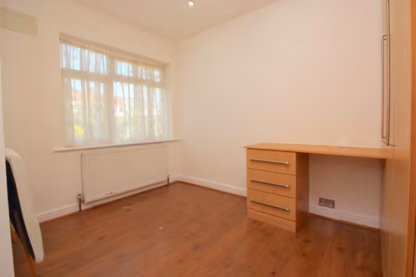 Queens Court, Kenton Lane, Harrow, HA3 8RL
