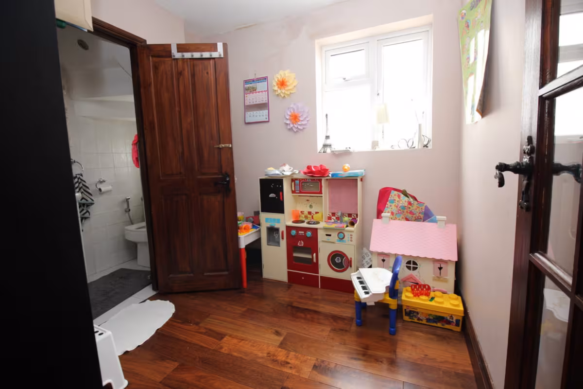 Preston Hill, Harrow, HA3 9SQ