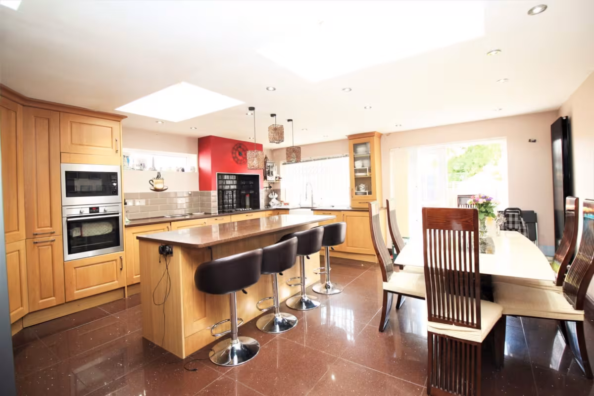 Preston Hill, Harrow, HA3 9SQ