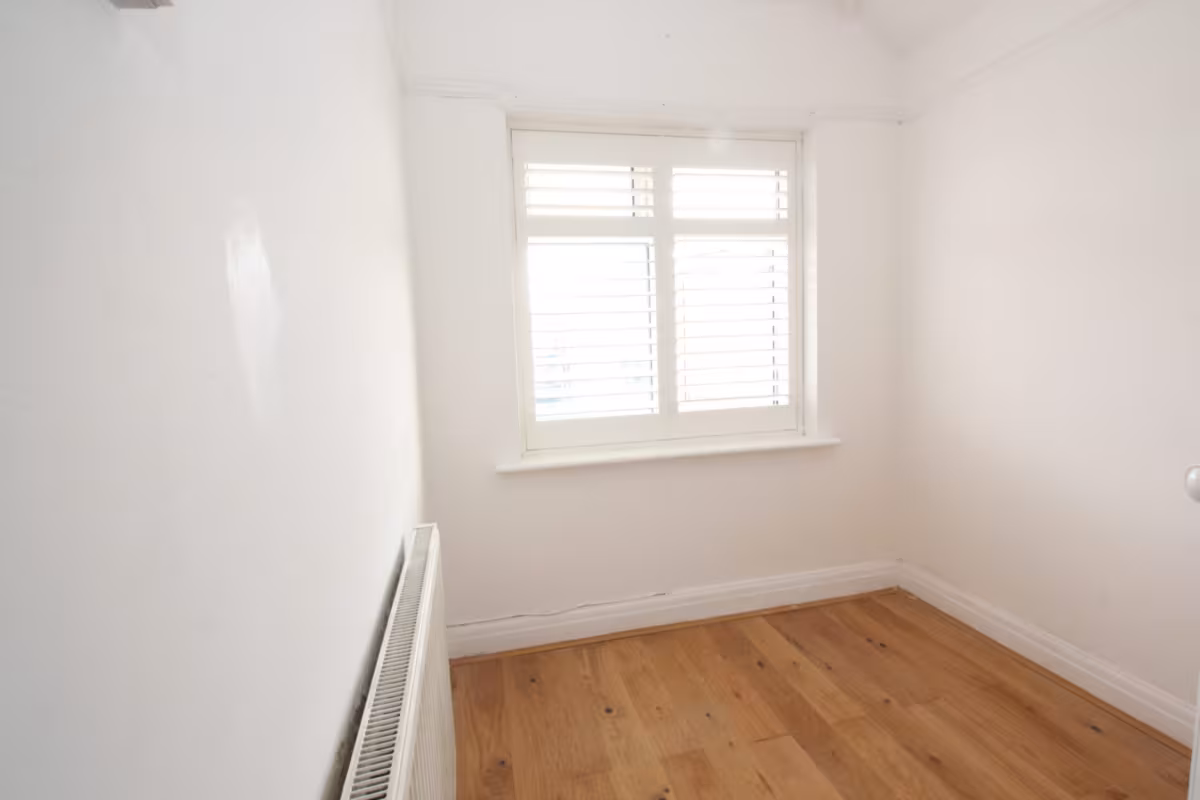 St. Davids Drive, Edgware, HA8 6JH
