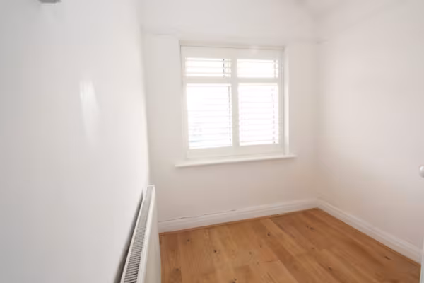 St. Davids Drive, Edgware, HA8 6JH