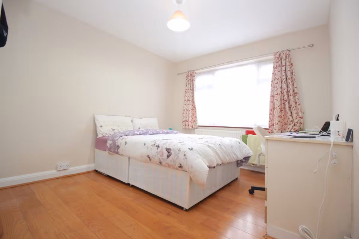 Queens Court, Harrow, HA3 8RL