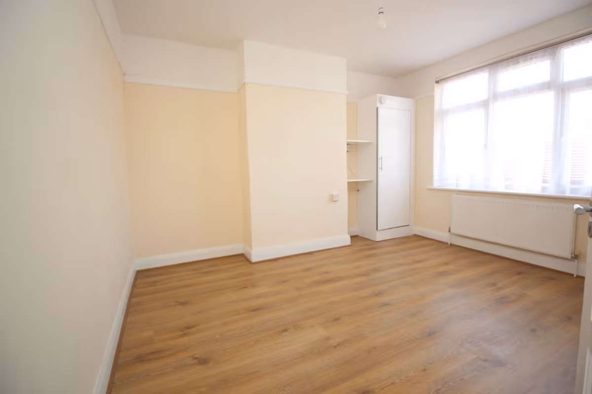 Princes avenue, London, NW9