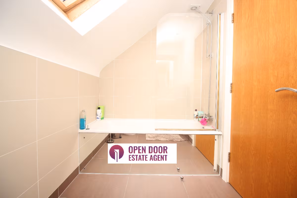 DUNFORD COURT, HATCH END, HA5 4LU
